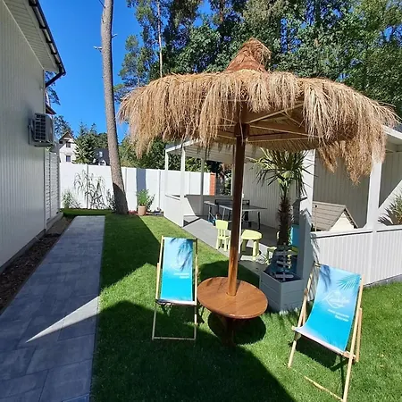 Large Homes With Beautiful Gardens بيت للعطل